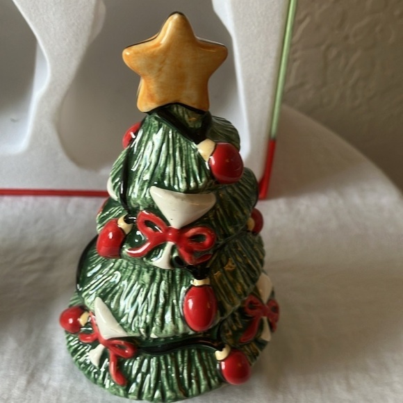 Fitz & Floyd: 2006 Cheers Snowman/Christmas Tree- Salt & Pepper Shaker - Picture 12 of 15